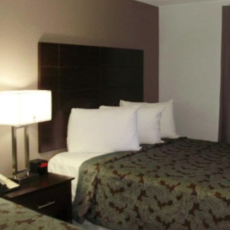 Rodeway Inn Middleboro-Plymouth Экстерьер фото