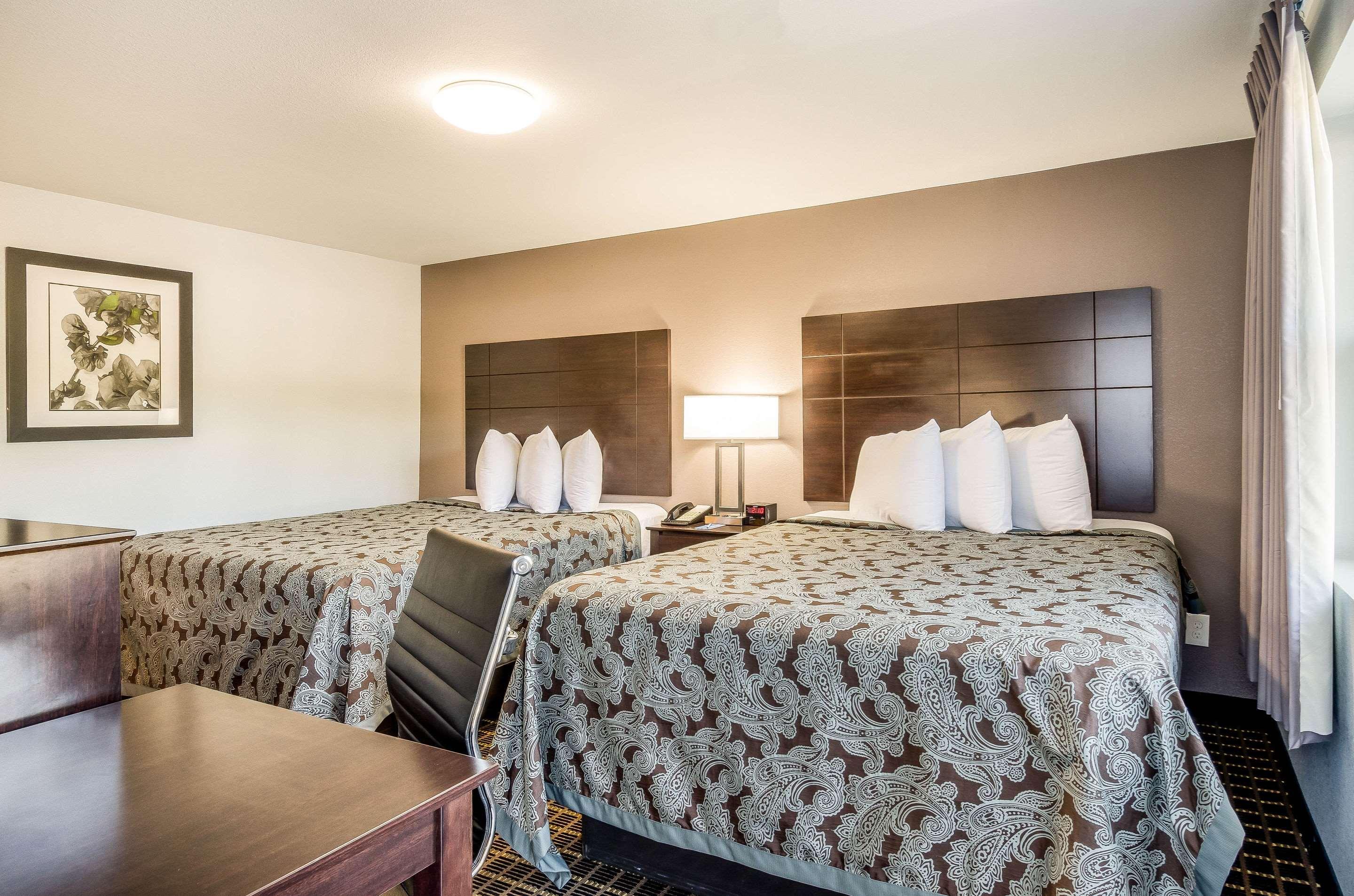Rodeway Inn Middleboro-Plymouth Экстерьер фото