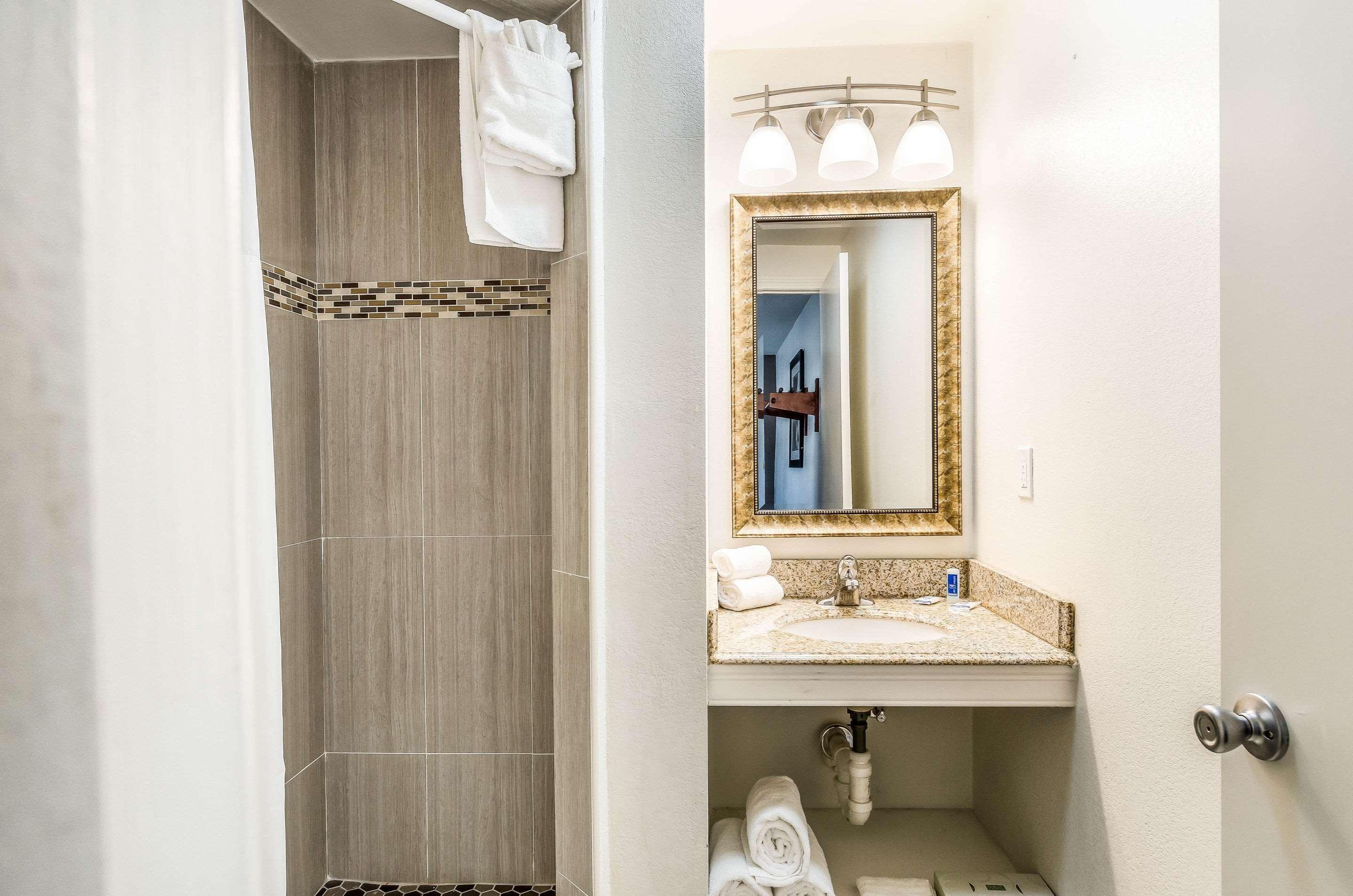 Rodeway Inn Middleboro-Plymouth Экстерьер фото