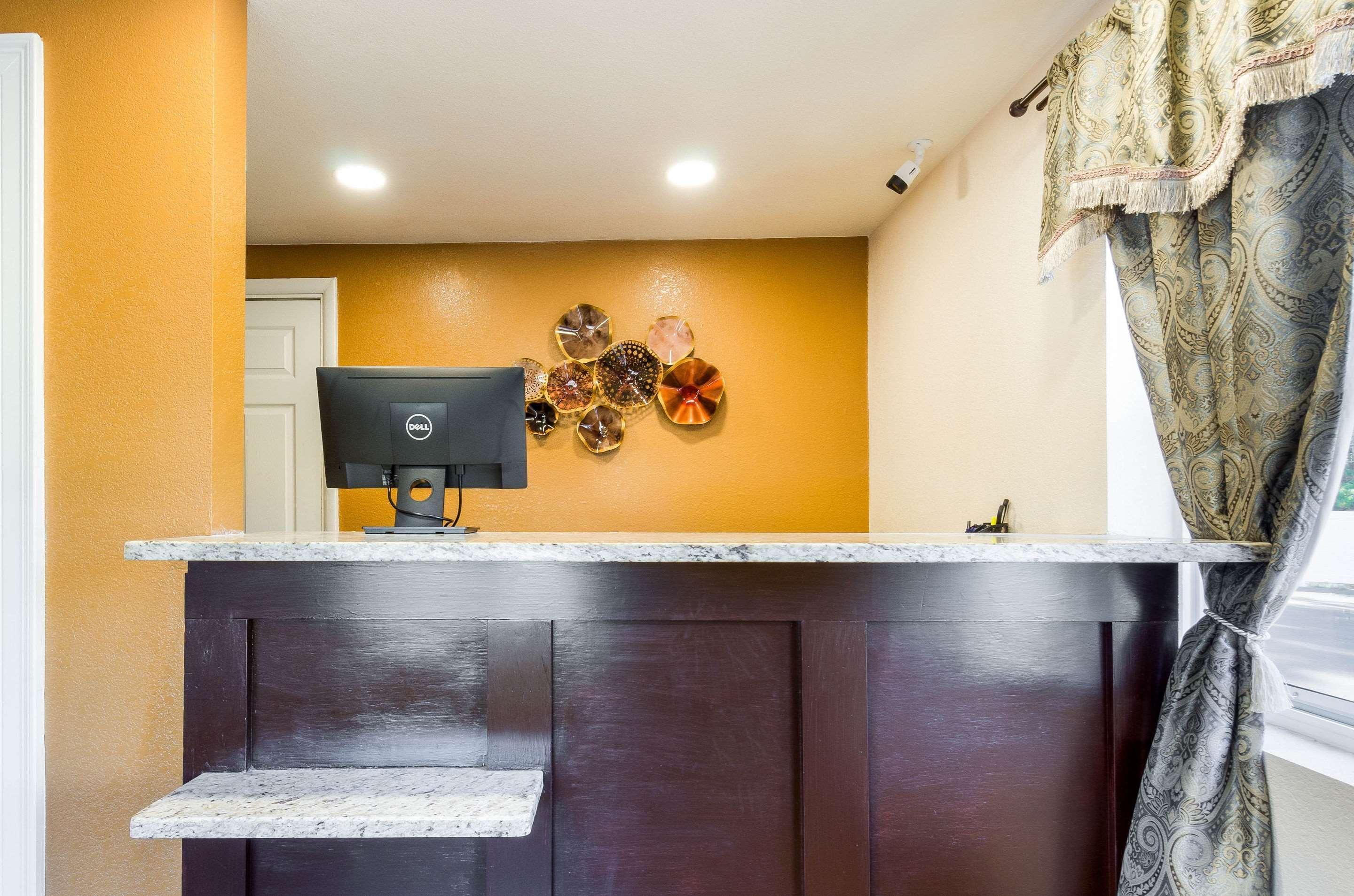 Rodeway Inn Middleboro-Plymouth Экстерьер фото