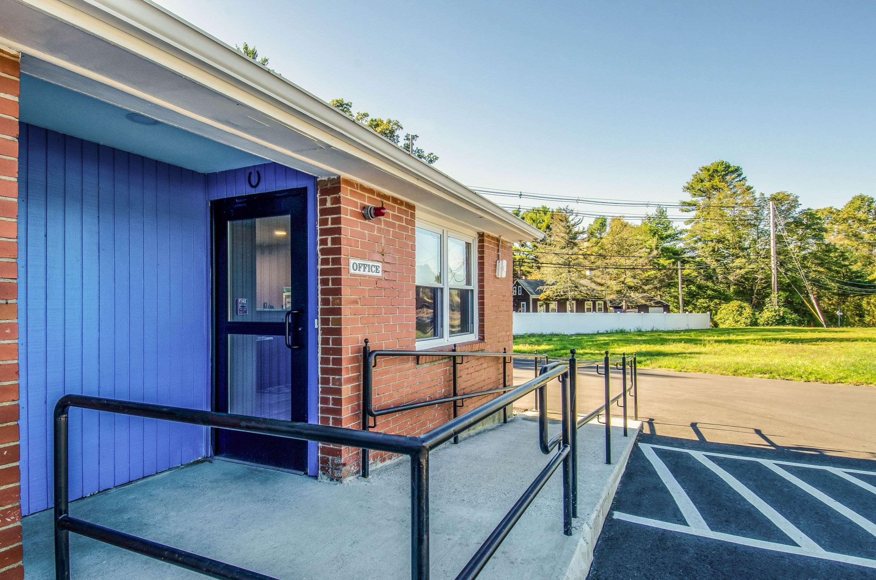 Rodeway Inn Middleboro-Plymouth Экстерьер фото